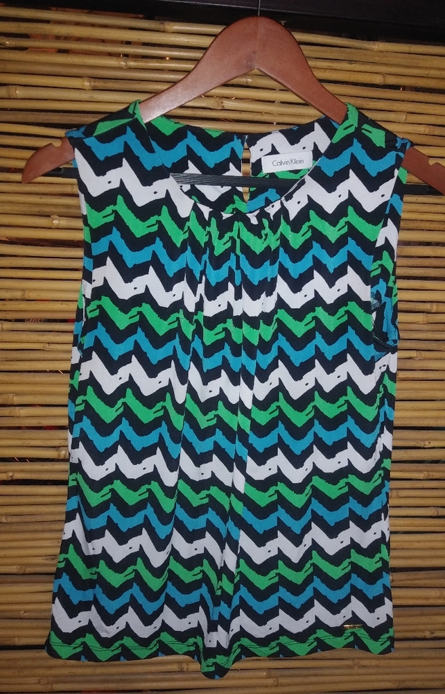 CALVIN KLEIN SP Blue Green Flame Stitch Top Petite